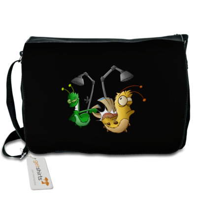 Motiv: Schultertasche - bestimme auf Wunsch Details wie Produkt, Grösse, Farbe und Position selbst ! Motiv: Schultertasche