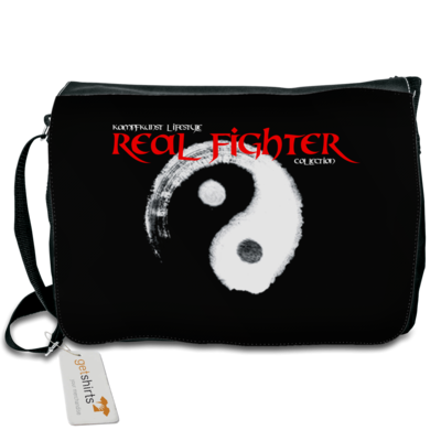 Motiv: Schultertasche - Real Fighter - bestimme auf Wunsch Details wie Produkt, Grösse, Farbe und Position selbst ! Motiv: Schultertasche - Real Fighter