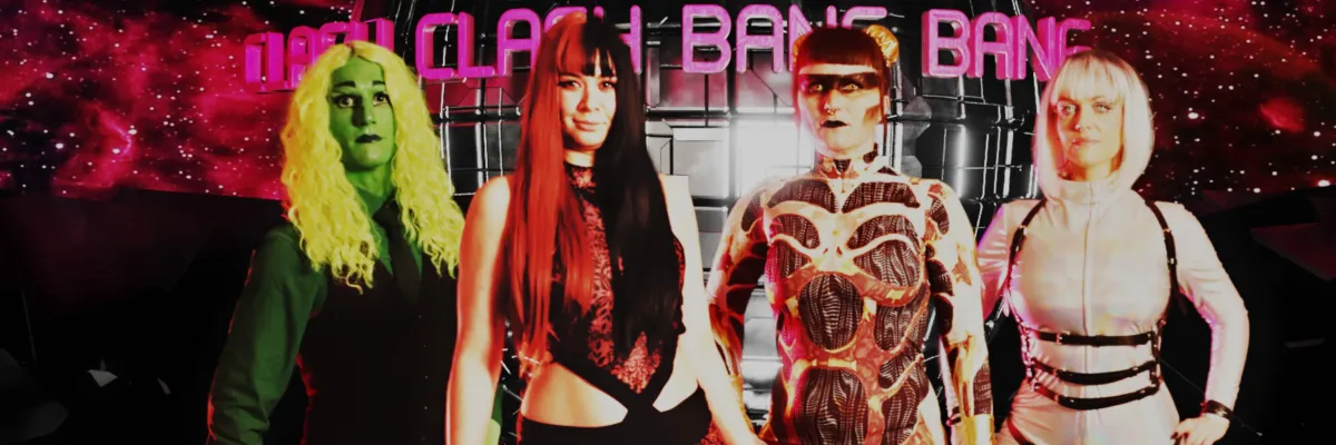 Clash Clash Bang Bang – Merch from outta Space